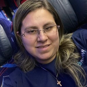 Meet your Posher, Araceli